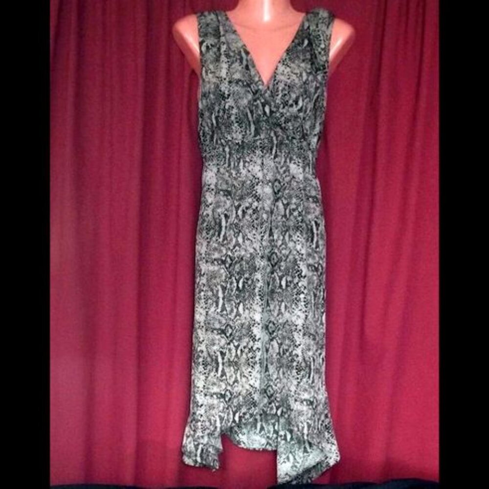 XL Converse One Star Snakeskin print Hi/Lo Dress